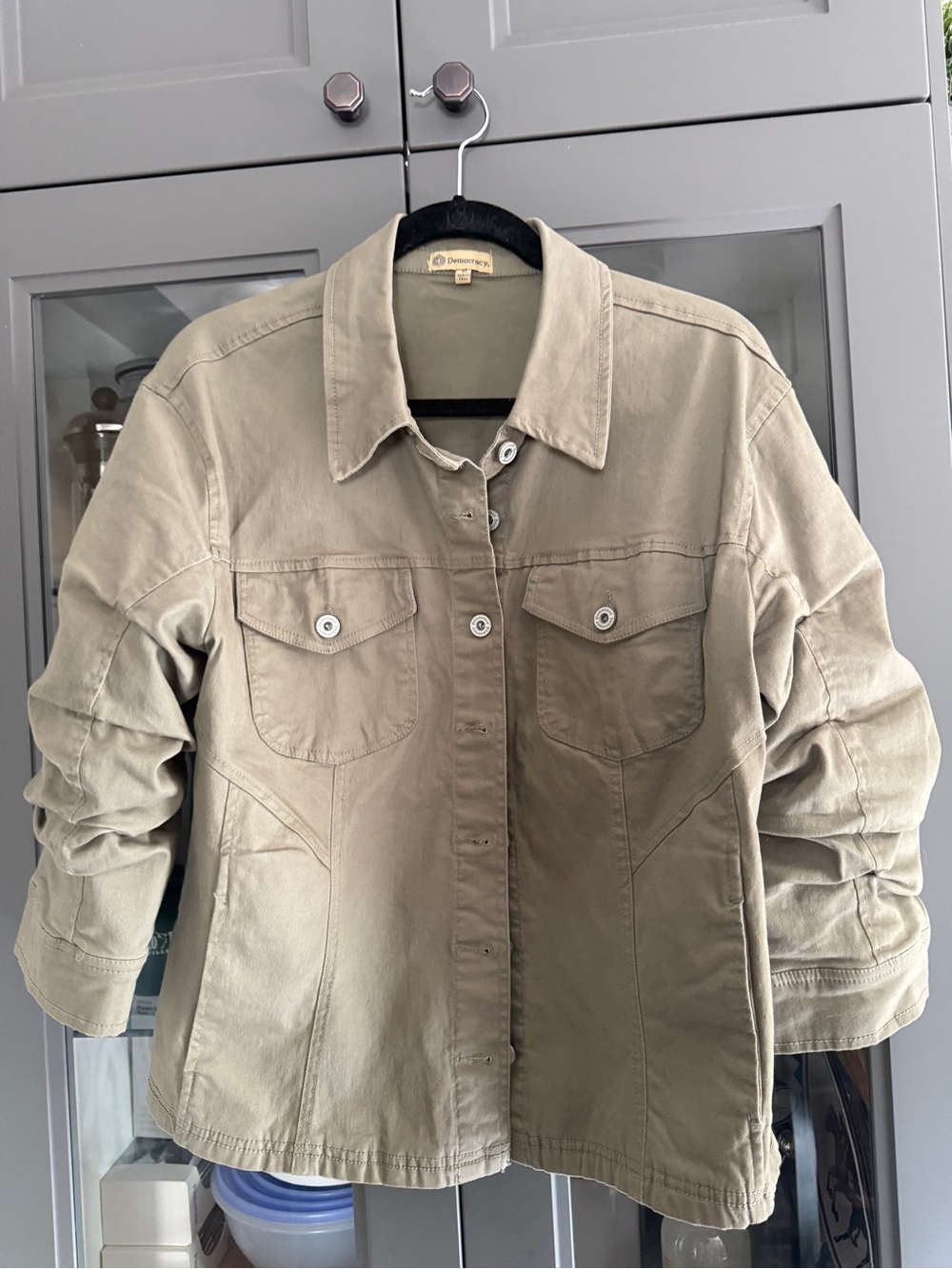 Democracy Casual Women's Utility Jacket in Light Olive